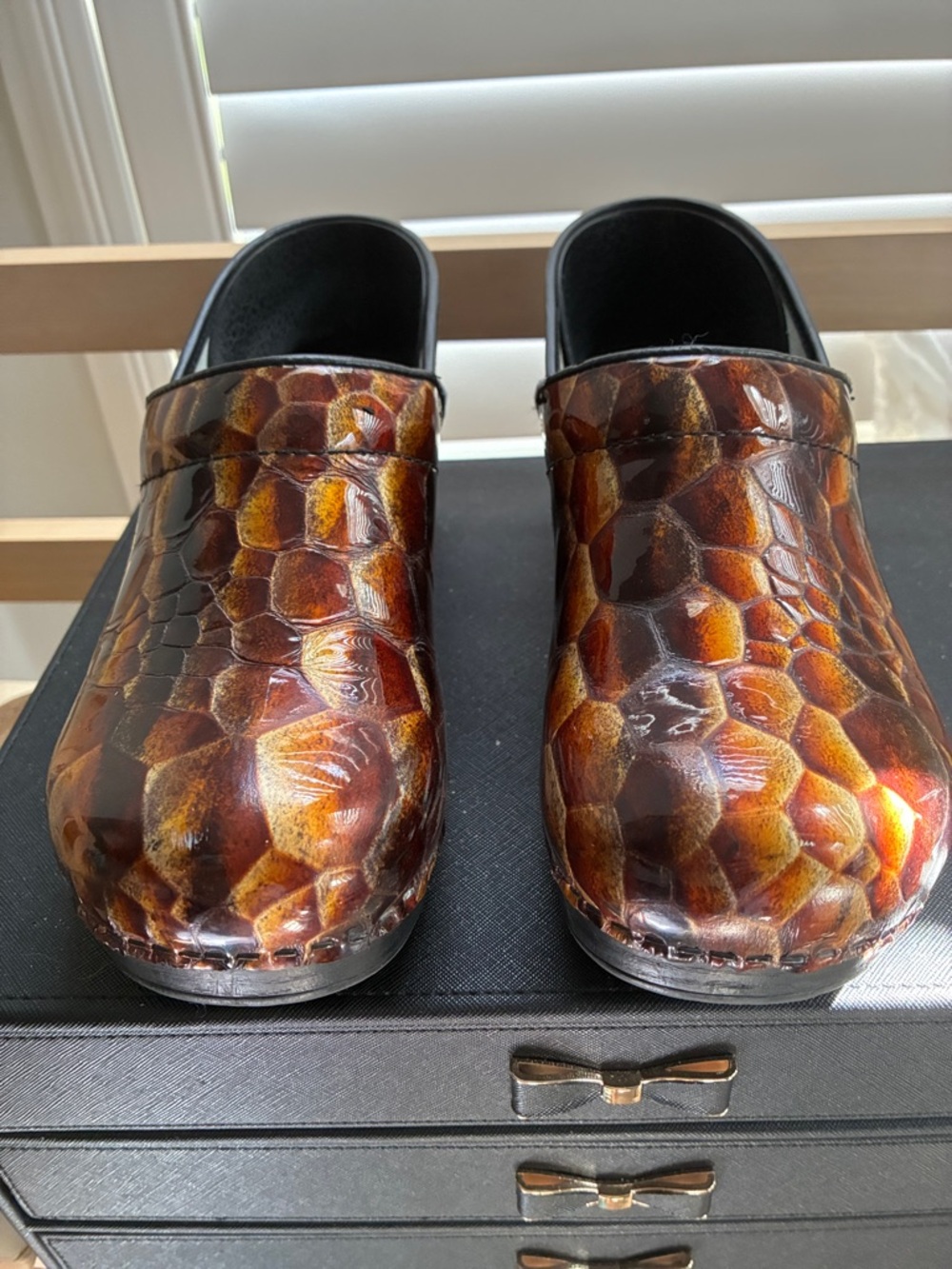 Dansko Women’s Brown Multi-Tone Patterned Patent Slip-On Clogs size 40
